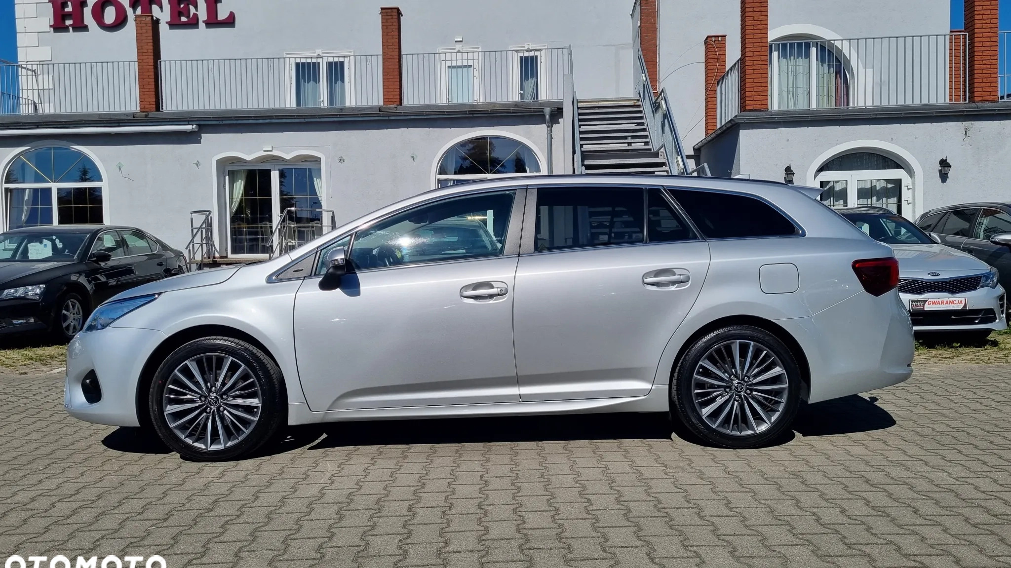 Toyota Avensis cena 65900 przebieg: 139000, rok produkcji 2018 z Legionowo małe 277